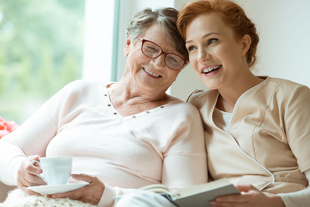 Caregiver: consigli per gestire la quotidianità con l’anziano