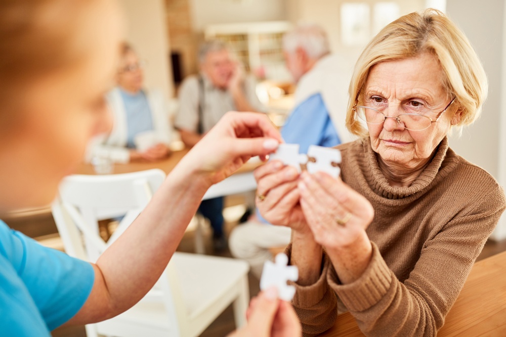 Sostegno al caregiver Alzheimer: tra iniziative in Rsa e un e-book