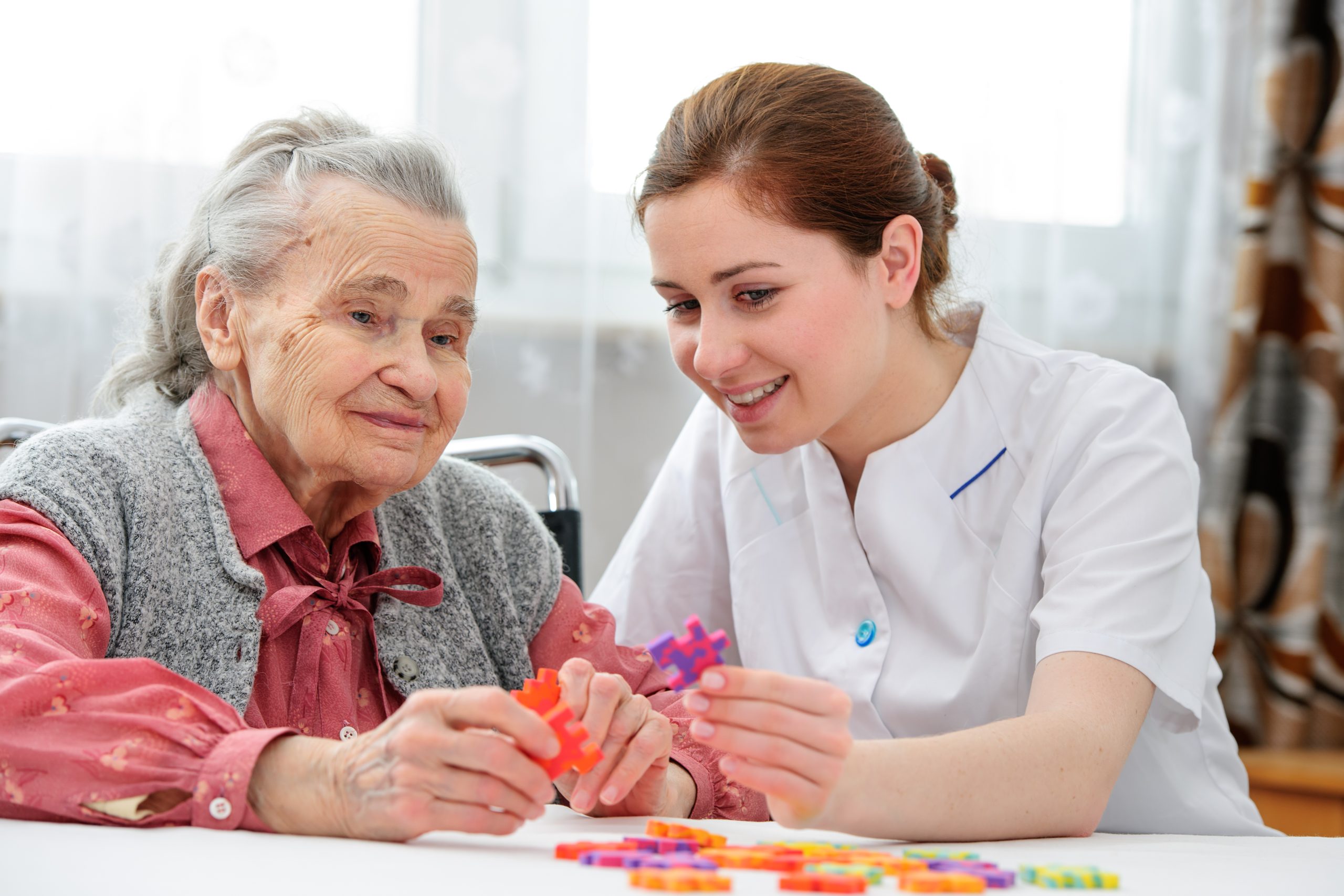 Alzheimer: conoscerne sintomi e cure per affrontarlo