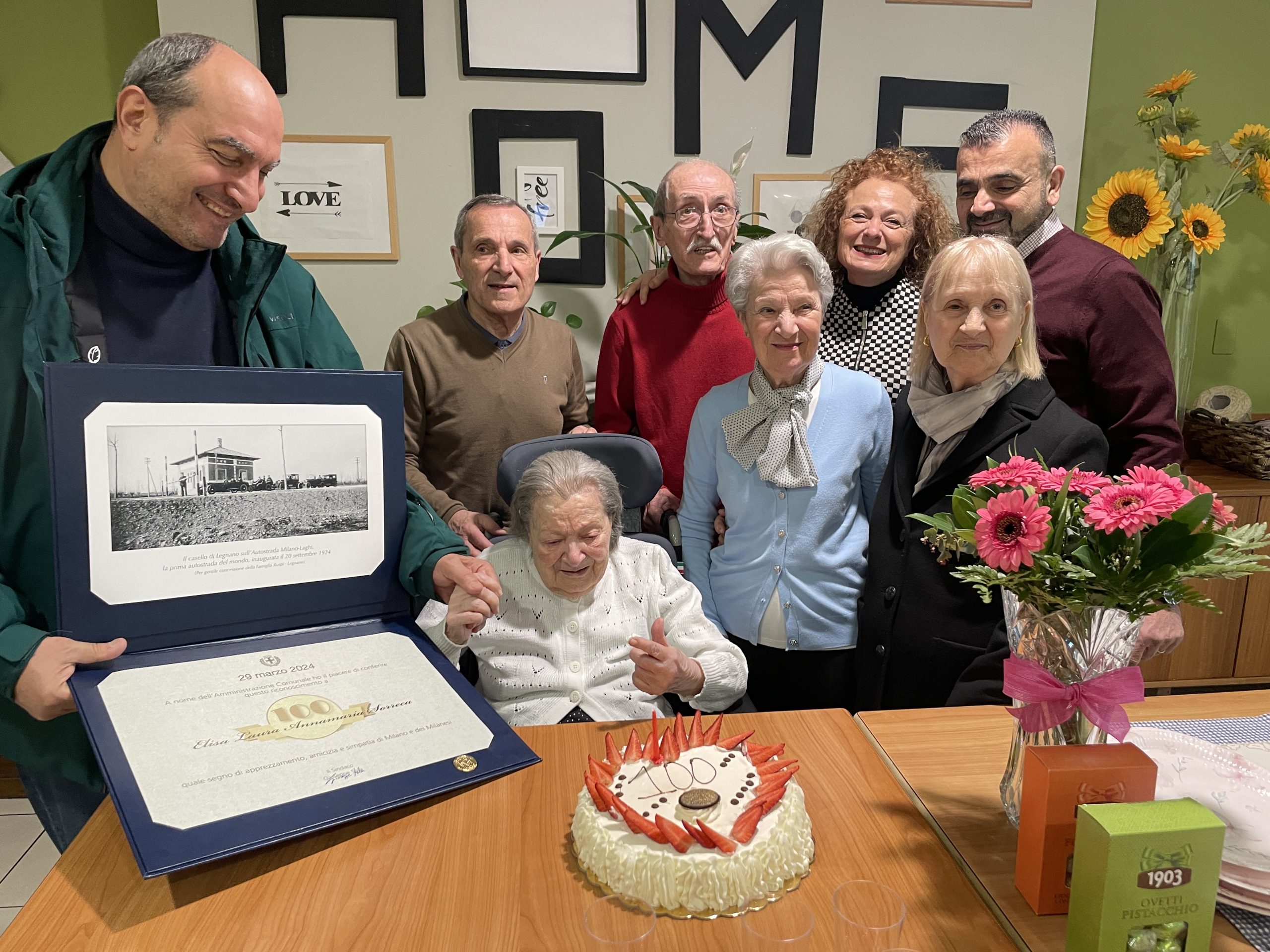 La signora Elisa compie 100 anni a RSA Mater Gratiae: consegnato l’Ambrogino D’oro