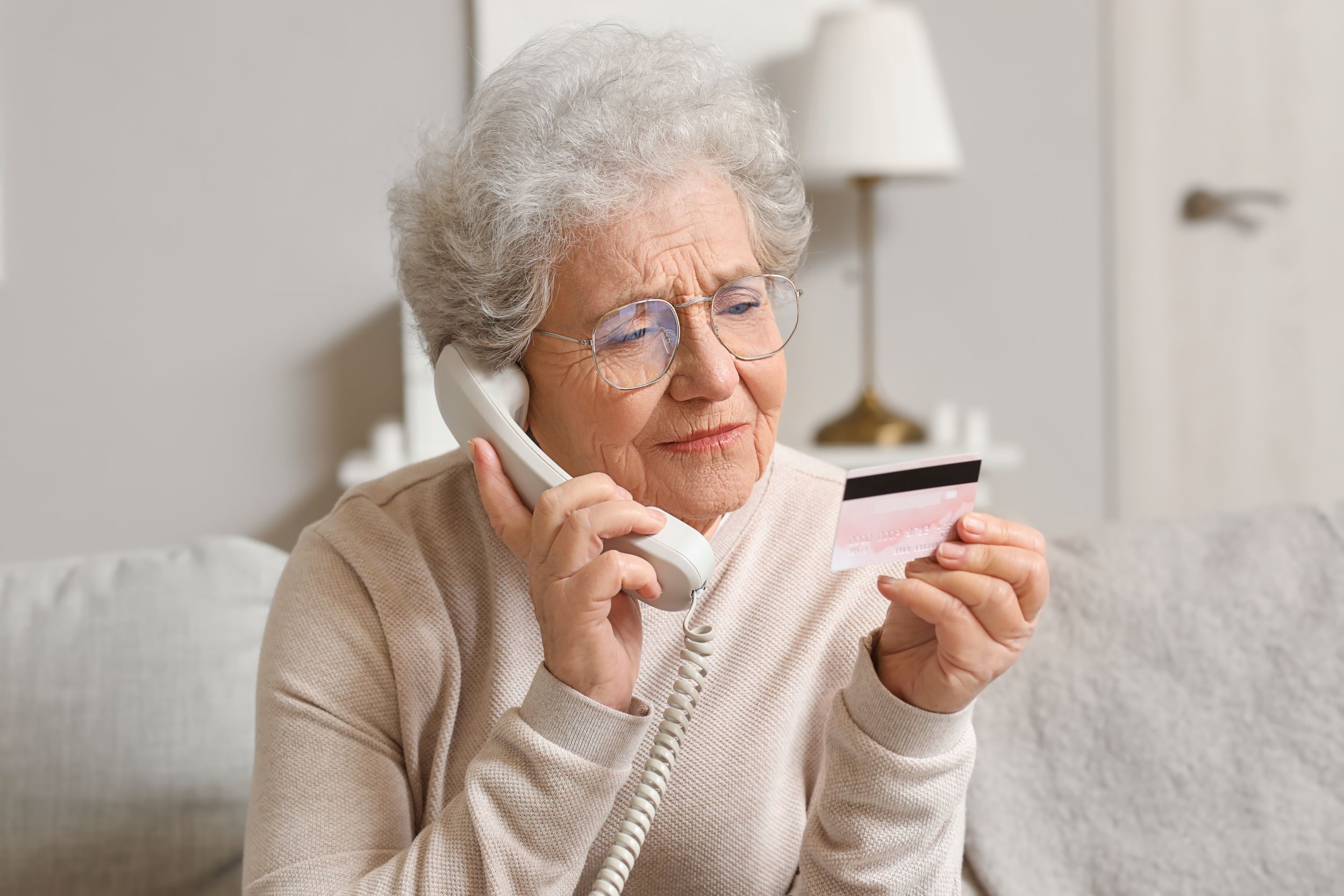 Truffe agli anziani: rischi e soluzioni attuali | Gruppo La Villa